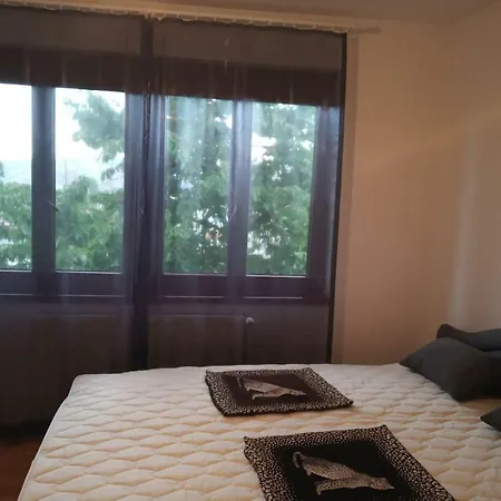 Happy Apartment *